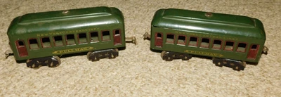 2 VINTAGE Lionel  No. 602 PULLMAN Passenger Cars, Dark Green PRE WAR - Image 1 of 4