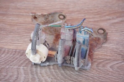 Válvula de control interruptor de vacío Lexus 1987-1991 Toyota Truck 4Runner 25702-35230 Foto 1 de 3