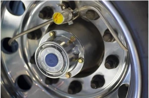 Crossfire Dual Tire Pressure Equalization System, 95 PSI, One per Pkg. (CF95STAB - Picture 1 of 5
