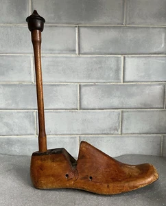 Porta rotolo wc scarpiera in legno riciclato da scarpe antiche originali - Foto 1 di 5