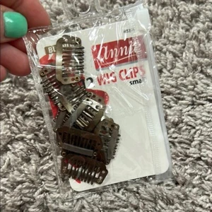 ๐ Annie wig clips blonde 12 snapping clips - Picture 1 of 5