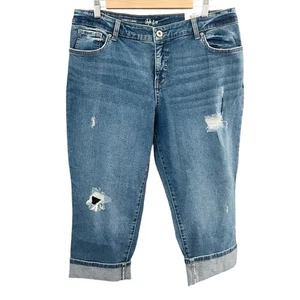 Style & Co Curvy Capri Size 16 Petite Honeybee Wash Distressed Jeans - Picture 1 of 8