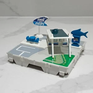 Galoob Micro Machines - Travel City Spielset Fish & Chips Drive Thru - Bild 1 von 24