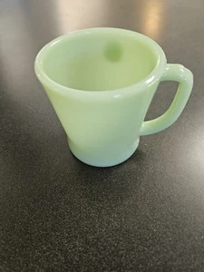 Vintage Anchor Hocking Fire King Jadeite Green Glass D Handle Mug Cup USA - Picture 1 of 3