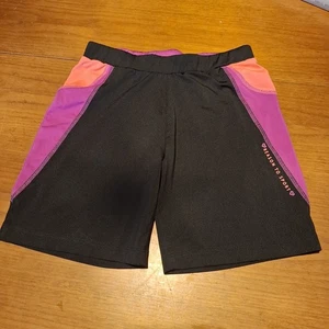 Fahrradhose kurz für Kinder Größe 146/152 - Bild 1 von 3