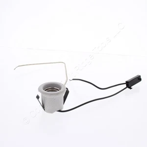 Leviton WHITE Porcelain Lampholder Medium Base Snap-In 660W 250V - Picture 1 of 7