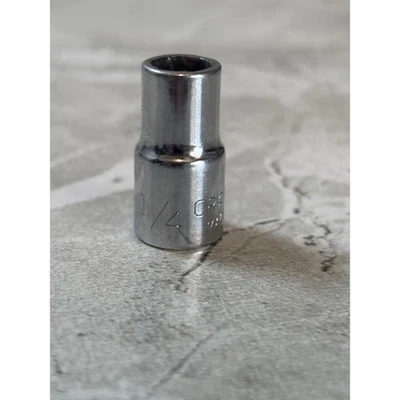 Vintage craftsman 1/4 inch 6pt 1/4"Drive Socket V 43493 - Image 1 of 4