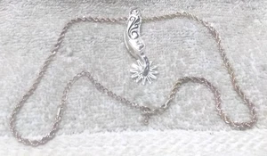 Montana Silversmiths Large Spinning Spur Pendant Engraved Flowers Twisted Chain - Picture 1 of 12