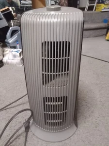 HUNTER TOWER LARGE ROOM UV & HEPA FILTER AIR PURIFIER MODEL 30993 - Picture 1 of 5