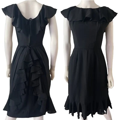 Mini Vestido Pequeño Negro De Colección Años 50, Talla S/M Hecho en Unión Escote con Volantes y Buslicio Foto 1 de 4