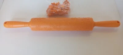 Классическая силиконовая скалка с тиснением Temp-tations с осенними резаками для печенья *НОВАЯ - Изображение 1 из 4