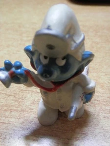 PUFFO dottore con termometro 1978 Hong Kong del SMURF SCHLUMPF SCHTROUMPF PITUFO - Foto 1 di 1