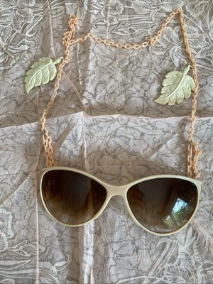 SUPER RARE PINK CELLULOID  LEAF EARRINGS  WRAP AROUND EAR LEASH SUNGLASSES - Image 1 of 4