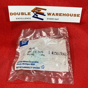 NOS OEM GM 15613062 Plug - Picture 1 of 2