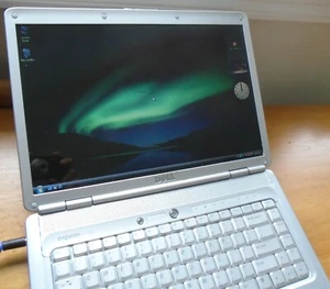 Dell Inspiron 1525 Laptop 15.4” Core Duo T8100@2.1 Ghz-128GB SSD 2GB RAM Vista - Picture 1 of 11