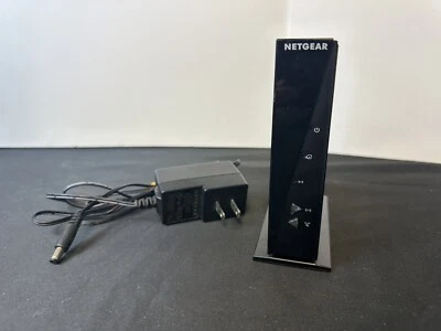 NETGEAR N300 4-Port WiFi Router Model WNR2000v5 w/ Adapter - Image 1 of 3