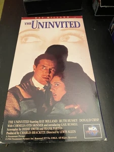 VHS-The Uninvited-Ray Milland-Ruth Hussey-Donald Crisp-Gail Russell - Imagen 1 de 1