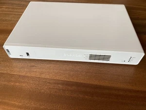 Sophos XGS 116 Security Appliance Firewall / XGS116 AUG-2021 - Bild 1 von 9