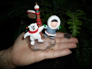 1999 FROSTY FRIENDS - Hallmark Christmas ornament - 20th in series - polar bear - Picture 1 of 3