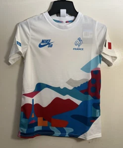 NIKE SB X PARRA FRANCE [CZ9397 100] JUNGEN T-SHIRT MEDIUM GR. M - Bild 1 von 5