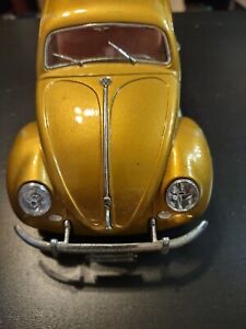 1955 VW Bug Volkswagen Kafer Beetle Burago Die Cast Model 1:18 Gold Italy