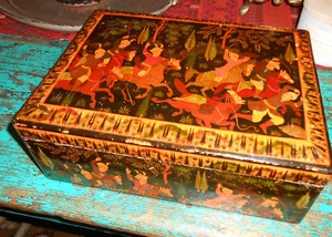 Scatola antica (1900 circa) cartapesta e legno moghal dipinta a mano dal Kashmirl - Foto 1 di 7