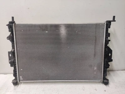 Radiatore acqua Ford Focus C-MAX 2012 65615A Diesel LMA13353 - Immagine 1 di 4