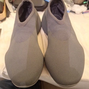 Yeezy Adidas Sneakers Runner da Uomo in Maglia, Taglia US 9. Ottime condizioni - Foto 1 di 8