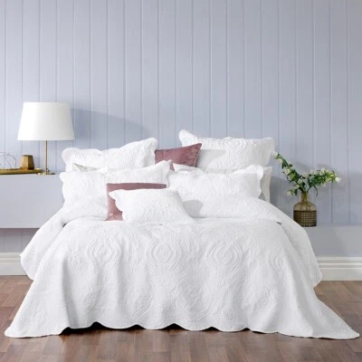 Bianca Cordelia Bedspread Set White - Image 1 of 4