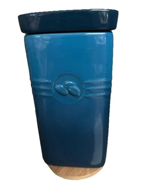 Le Creuset Marseille Canister Coffee Cafe' 2 Qt. Blue Ombre Light To Dark BWT - Image 1 of 4