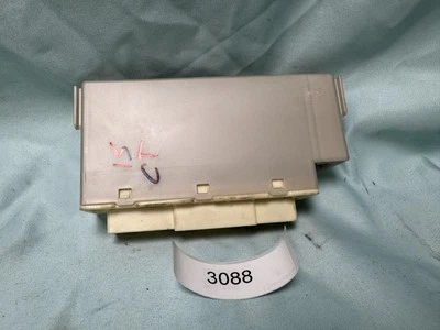 11-17 Lexus CT200h Relé Híbrido Integración Módulo de Control Unidad Caja 82641-75080 Foto 1 de 4