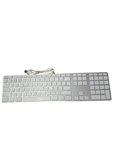 Apple A1243 Wired USB Slim Keyboard tested working great - Picture 1 of 4