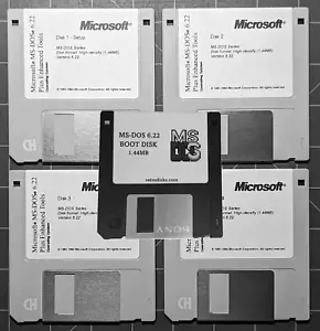 Microsoft MS-DOS 6.22 Installer + Boot Floppy Combo - 3.5" 1.44MB - Picture 1 of 3