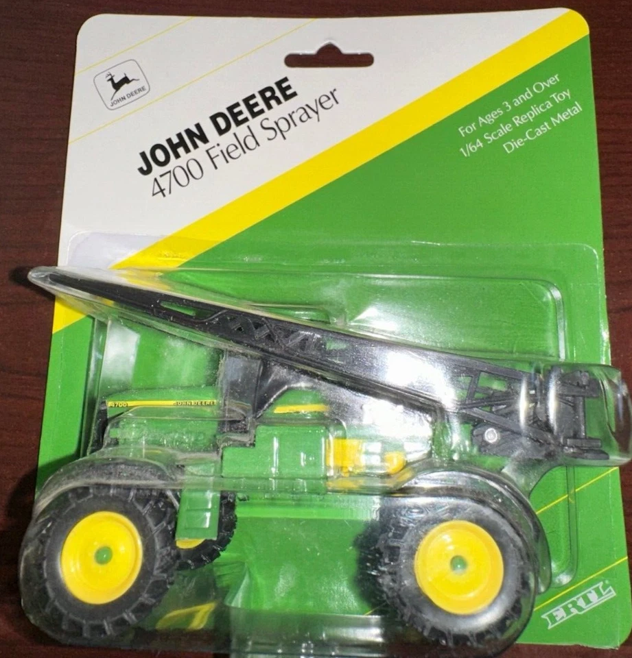 Ertl 1/64 John Deere 4700 Field Sprayer #5752 - Image 1 of 1