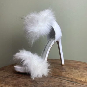 NEW Jeffrey Campbell Faux Fur Cookie White High Heels Shoes Size 6 - Picture 1 of 14