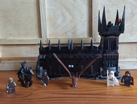 Lego Lord of the Rings "Battle at the Black Gate" 79007 - Complete Used