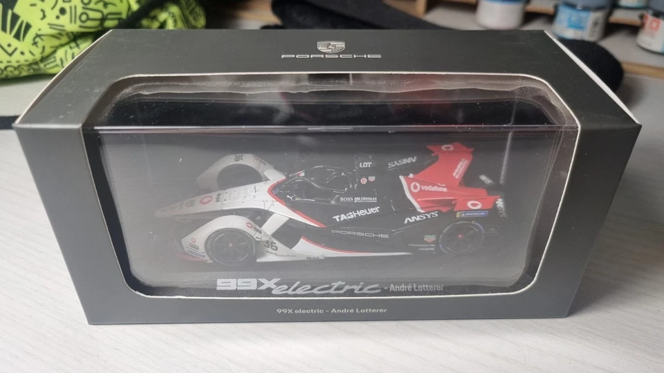 Porsche 99 X Formule E n°36 Santiago 2019/20 A. Lotterer - Minichamps Porsche - Immagine 1 di 1