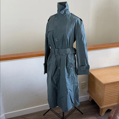 army Green Trench Coat size 36R Military Raincoat Man's quarpel army green 274 - Image 1 of 4
