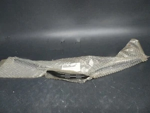 New Polaris OEM Black Handlebar Fits 99-00 440/500/600/700 Euro #5224861-067 - Picture 1 of 3