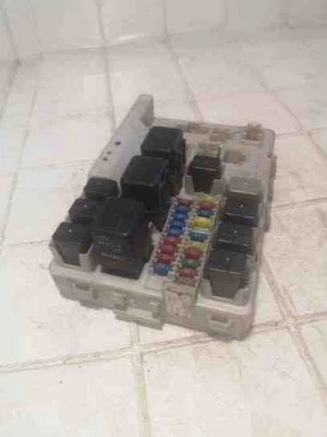 NISSAN MURANO I Z50 Bloc de Fusible 284B7CA006 3.50 Petrol 180kw 2007 18235610 - Immagine 1 di 4