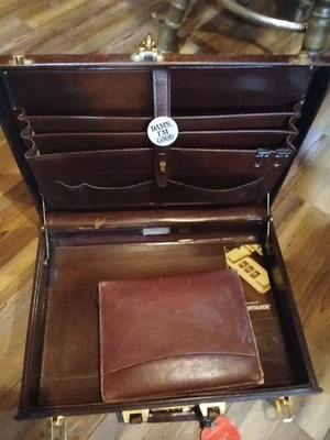 Maletín de cuero Atlas vintage con forro de cuero Foto 1 de 4