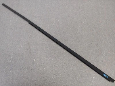 USED ORIGINAL PORSCHE 911 930 TARGA RIGHT DOOR BLACK UPPER HORIZONTAL TRIM R28 - Image 1 of 4