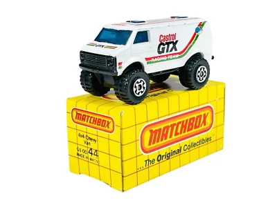 Matchbox Superfast MB44 Castrol GTX 4x4 Chevy Van w/Yellow Grid Box - Image 1 of 4