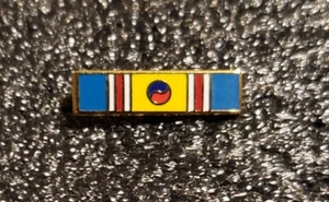 Republic of Korea War Service Ribbon Lapel Pin - Picture 1 of 3