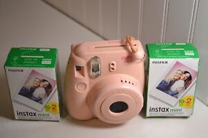 Appareil photo instantané rose Fuji Film Instax Mini 8 avec 2 paquets de film