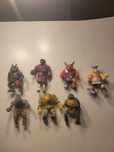Vintage Lot of 7 Teenage Mutant Ninja Turtles Action Figures - Picture 1 of 17