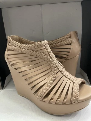 Cuñas trenzadas con tiras tostadas tórridas 10W sku 10962926 Foto 1 de 4