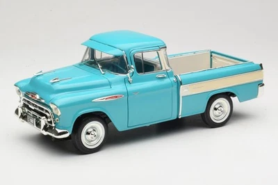 7854 Chevrolet Cameo Pickup Blue ERTL 1:18 - Image 1 of 4