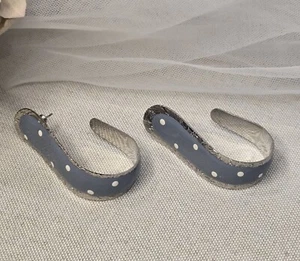 Vintage Statement Ohrringe babyblau gepunktet Emaille silberfarben Metall Pin Up  - Bild 1 von 8
