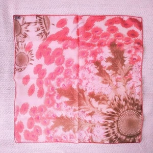Hermes 45 Gavroche Fleurs Et Carlines silk muslin Multicolor No Box Unused. - Picture 1 of 7